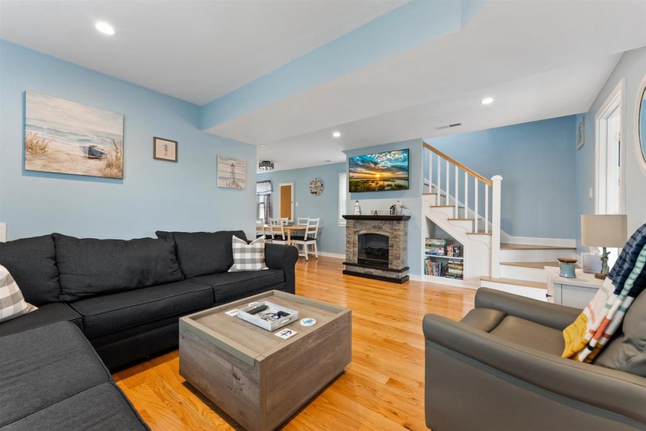 Newly Renovated 4 Bedroom Home Only 2 Blocks From The Beach! Wildwood Exterior foto