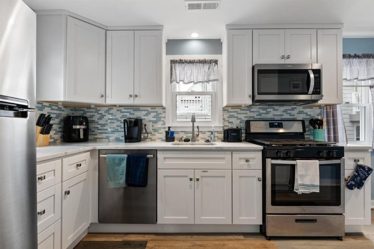 Newly Renovated 4 Bedroom Home Only 2 Blocks From The Beach! Wildwood Exterior foto