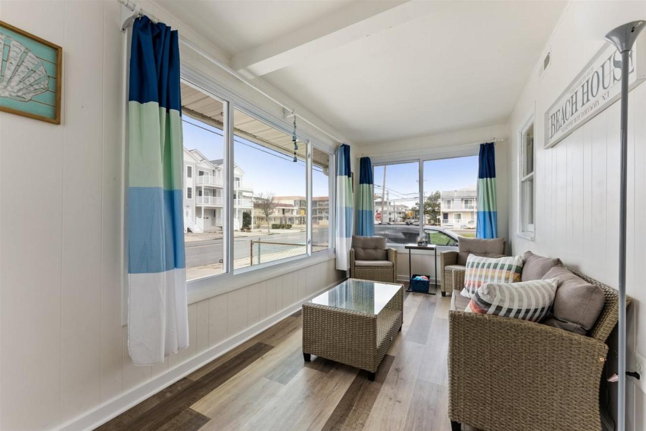 Newly Renovated 4 Bedroom Home Only 2 Blocks From The Beach! Wildwood Exterior foto