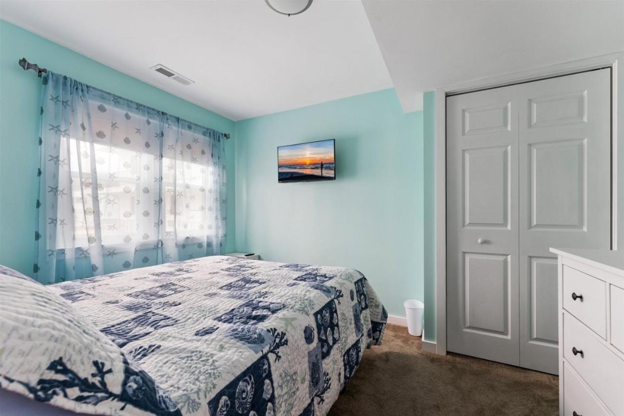 Newly Renovated 4 Bedroom Home Only 2 Blocks From The Beach! Wildwood Exterior foto